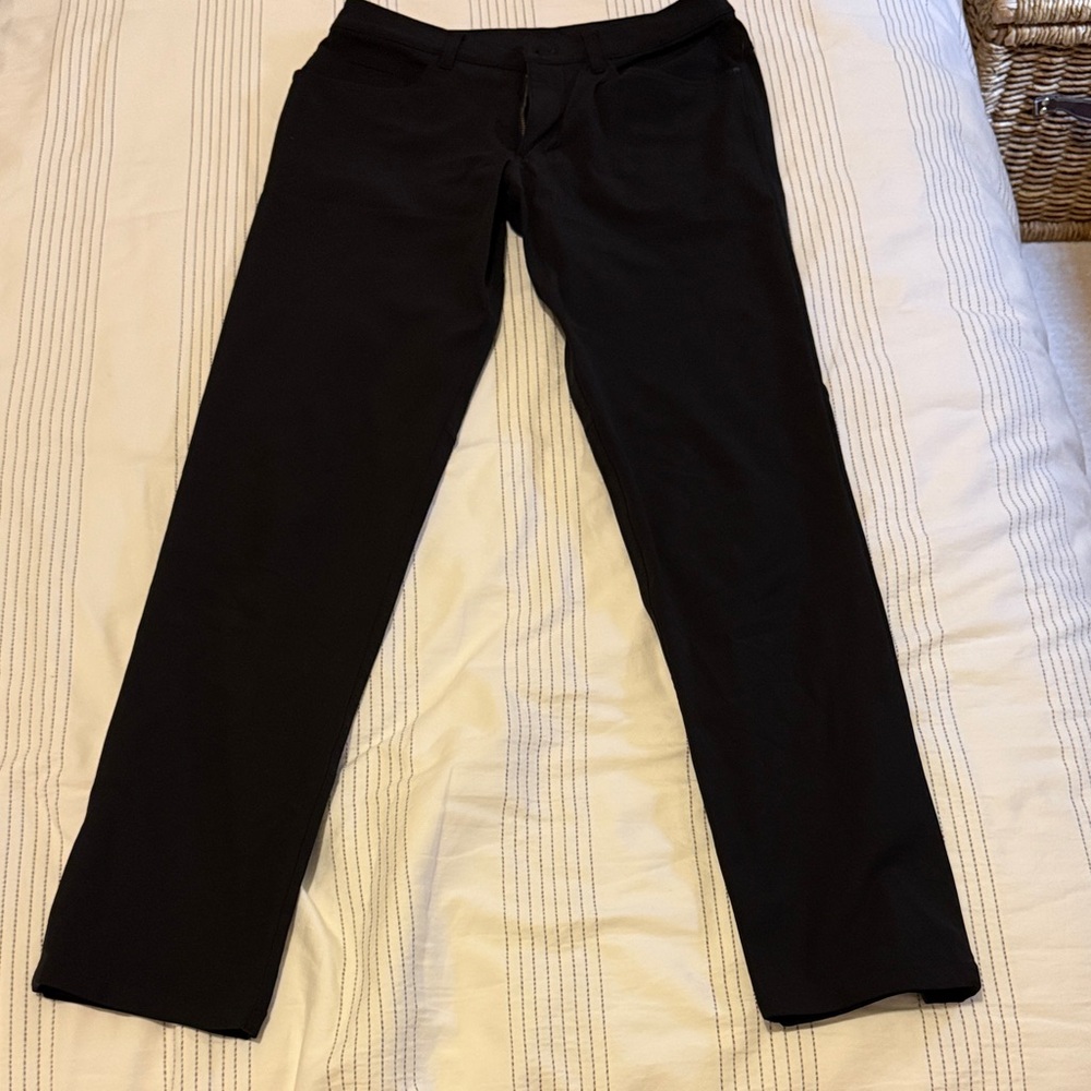 Lululemon ABC Men's Classic fit Black Dress Pants 30 x 32